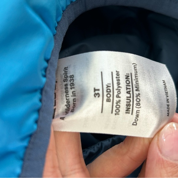 REI Kids Blue Reversible Puffer Jacket - Picture 5 of 5